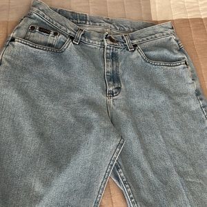 ((DENIM RIDERS) ladies jeans size 12 never worn